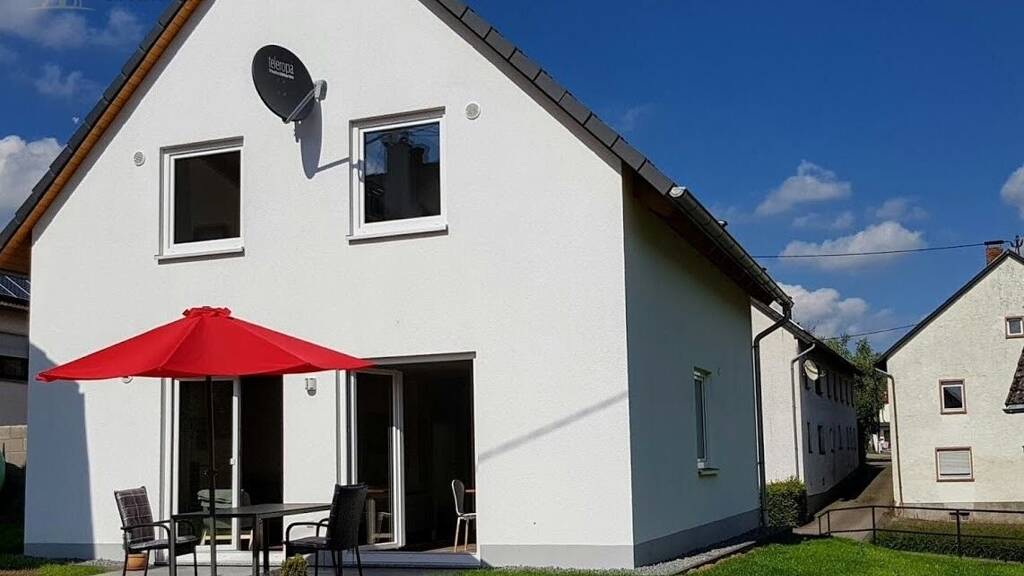 Einfamilienhaus zum Kauf 349.500 € 4 Zimmer 96,7 m² 518 m² Grundstück Ellscheid 54552