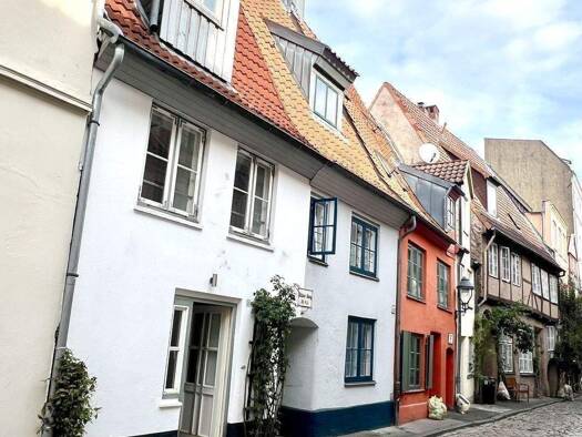 Stadthaus zum Kauf als Kapitalanlage geeignet 575.000 € 3,5 Zimmer 86 m² 45 m² Grundstück Große Kiesau 20 Innenstadt Lübeck 23552