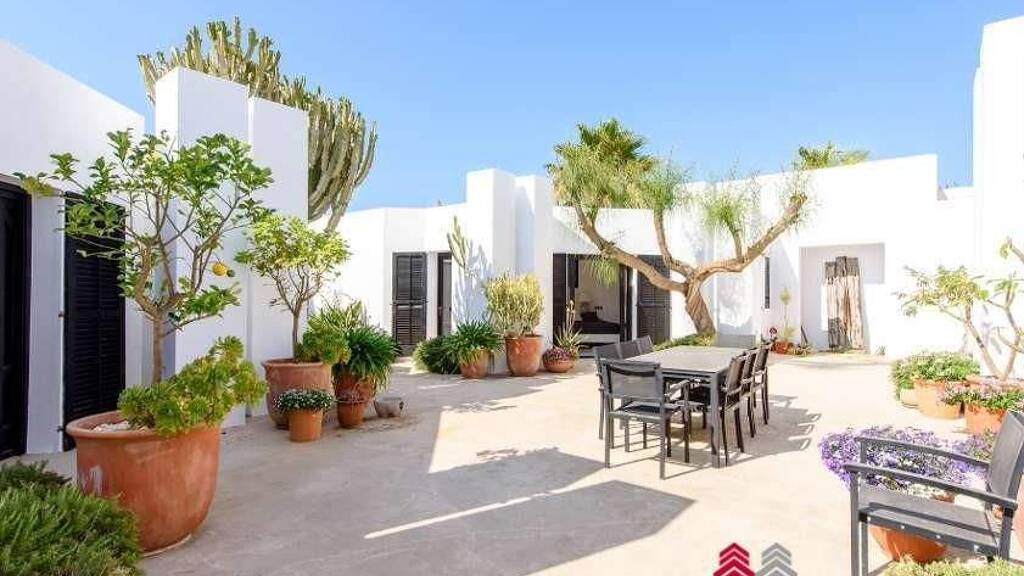Haus zum Kauf 10.000.000 € 417 m² 2.334 m² Grundstück Ibiza 07800
