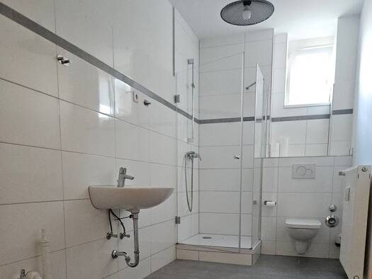 Wohnung zur Miete 1.200 € 3 Zimmer 99 m² Geschoss 2/3 frei ab 01.12.2025 Oberbilk Düsseldorf 40227