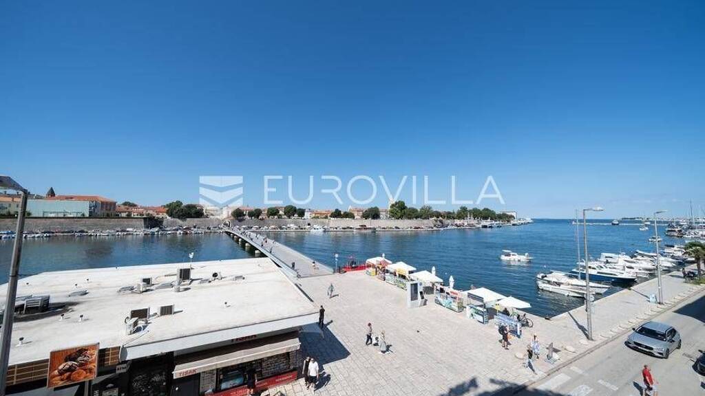 Wohnung zum Kauf 1.000.000 € 3 Zimmer 98 m² 2. Geschoss Branimirova obala Vostarnica - Poluotok 23000