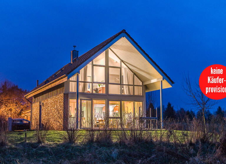 Haus zum Kauf provisionsfrei 399.000 € 5 Zimmer 112 m²<br/>Wohnfläche 421 m²<br/>Grundstück Röbel Röbel/Müritz 17207