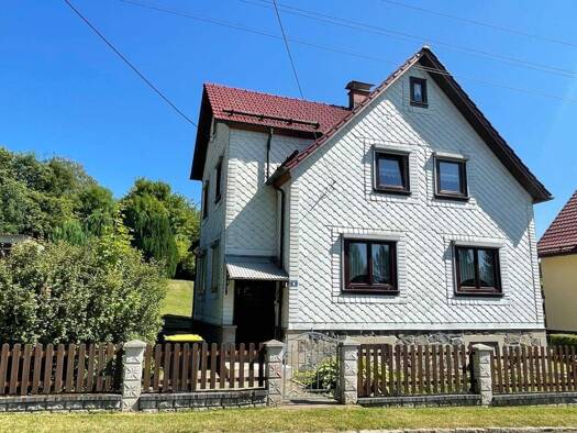 Einfamilienhaus zum Kauf provisionsfrei 149.000 € 7 Zimmer 122 m² 738 m² Grundstück frei ab sofort Bocksbergstraße 9 Suhl Suhl 98528