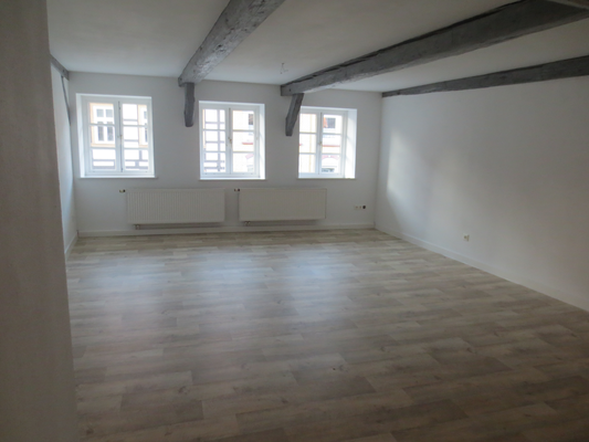 Wohnung zum Kauf provisionsfrei 120.000 € 2 Zimmer 63,9 m²<br/>Wohnfläche ab sofort<br/>Verfügbarkeit Tiedexer Str. Einbeck Einbeck 37574