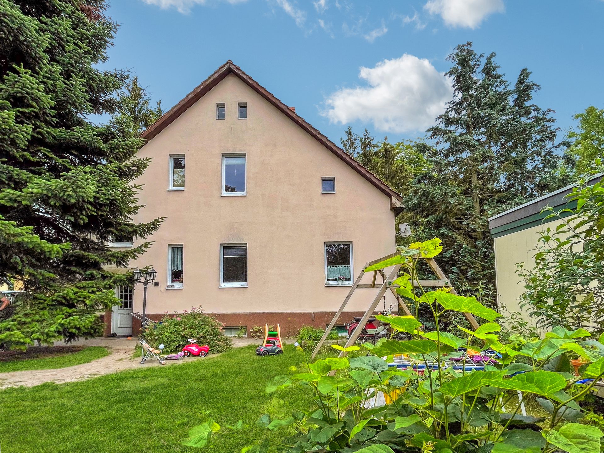 Mehrfamilienhaus zum Kauf 419.000 € 6 Zimmer 145 m²<br/>Wohnfläche 541 m²<br/>Grundstück Bruchmühle Altlandsberg 15345