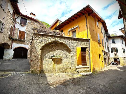 Rustico zum Kauf als Kapitalanlage geeignet 395.000 € 4,5 Zimmer 120 m² 170 m² Grundstück Toscolano Maderno 25088