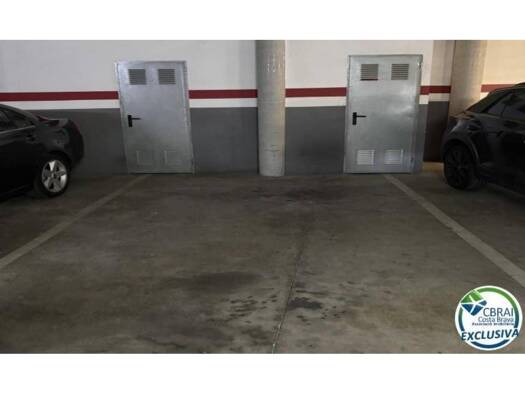 Außenstellplatz zum Kauf 18.000 € Figueres 17600