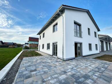 Haus zur Miete - Neubau 2.000 € 8 Zimmer 123 m² Pfakofen Pfakofen 93101