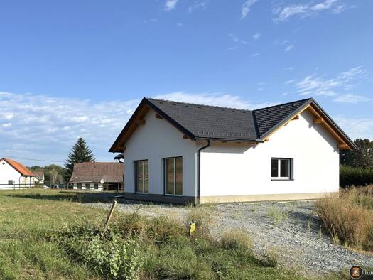 Immobilie in Bocksdorf - Bungalow zum Kauf - Bocksdorf - 312.000 € - 3 Zimmer, 110 m², 1.333 m² Grundstück - Bild 1