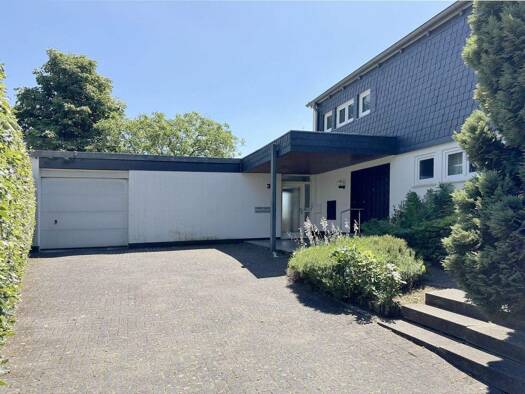 Immobilie zum Kauf 698.000 € 8,5 Zimmer 250 m² 1.666 m² Grundstück frei ab 01.04.2026 Forsbach Rösrath 51503