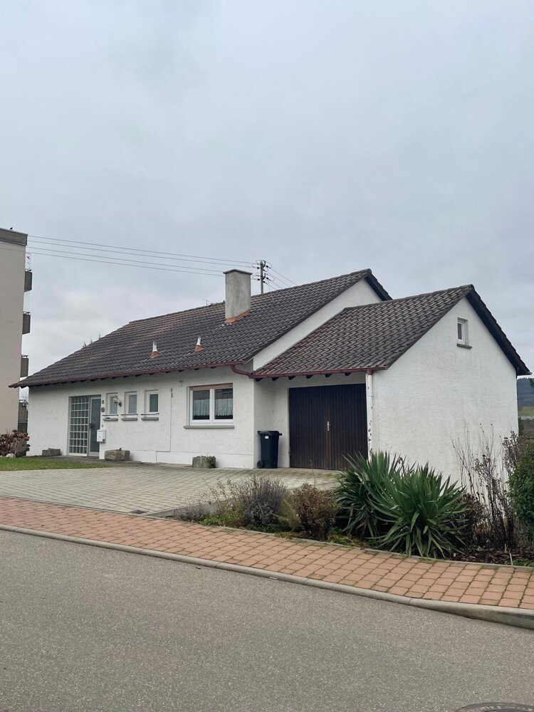 Einfamilienhaus zum Kauf 450.000 € 5 Zimmer 123 m²<br/>Wohnfläche 633 m²<br/>Grundstück Güglingen Güglingen 74363