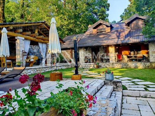 Villa zum Kauf 1.400.000 € 10 Zimmer 460 m² Gračac 23440