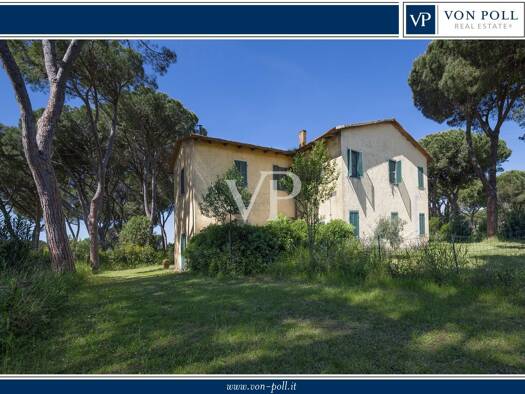 Einfamilienhaus zum Kauf 1.800.000 € 30 Zimmer 900 m² 700.000 m² Grundstück Maremma Toscana