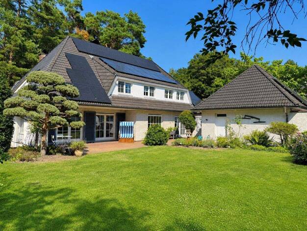 Einfamilienhaus zum Kauf 1.995.000 € 9 Zimmer 390 m² 2.905 m² Grundstück frei ab sofort Rissen Hamburg 22559