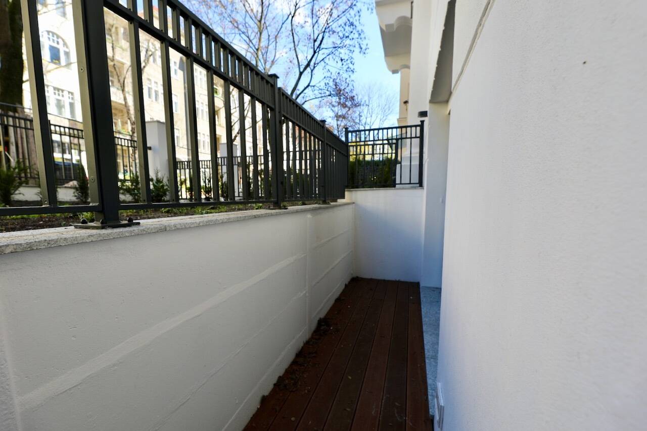 Property thumbnail 11