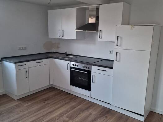 Wohnung zur Miete 900 € 2 Zimmer 83 m² Geschoss 2/3 frei ab sofort Uehlfeld Uehlfeld 91486
