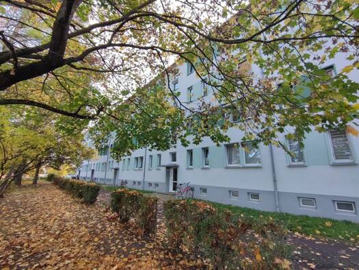 Wohnung zur Miete 292 € 2 Zimmer 45,6 m² 2. Geschoss frei ab 01.10.2026 August-Bebel-Straße 82 Grimma Grimma 04668