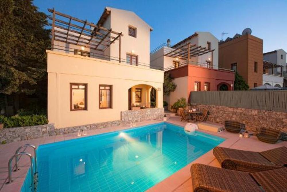 Haus zum Kauf 2.750.000 € 20 Zimmer 600 m²<br/>Wohnfläche 1 m²<br/>Grundstück Kreta Plaka Chania 730 08