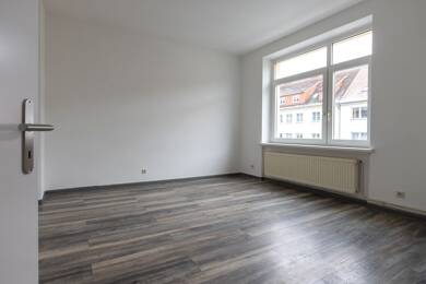 Wohnung zur Miete 527 € 2 Zimmer 55,5 m² frei ab 01.10.2025 Weststadt Schwerin 19059