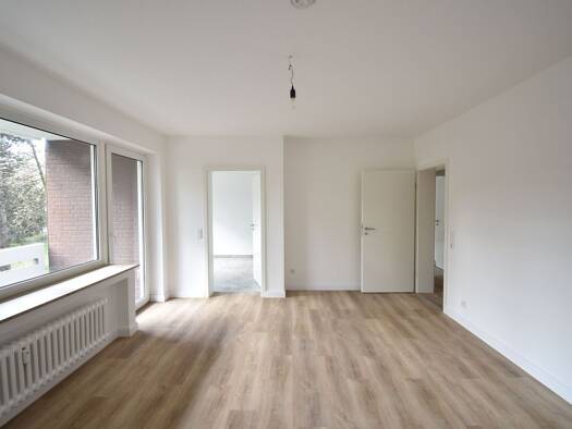 Wohnung zur Miete 745 € 3 Zimmer 80,9 m² 1. Geschoss frei ab sofort Kampstr. 16 Fahrn Duisburg 47179