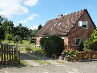 Haus zum Kauf 347.500 € 5 Zimmer 110 m² 1.611 m² Grundstück Sechseichener Weg 12 Mölln 23879