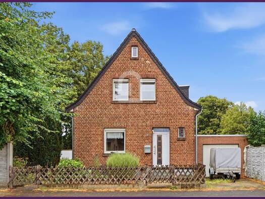 Einfamilienhaus zum Kauf 379.000 € 4 Zimmer 126 m² 704 m² Grundstück Kirdorf Bedburg 50181