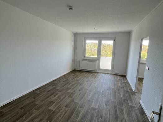 Studio zur Miete 270 € 1 Zimmer 36,1 m² 6. Geschoss frei ab 16.06.2026 Eichelweg 10 Heide Nord Halle 06120