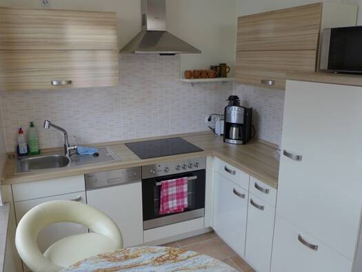 Wohnung zur Miete 260 € 2 Zimmer 47 m² 1. Geschoss Crimmitschau 08451