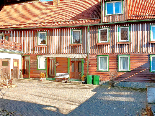 Mehrfamilienhaus zum Kauf 135.000 € 13 Zimmer 360 m² 1.070 m² Grundstück Stiege 38899