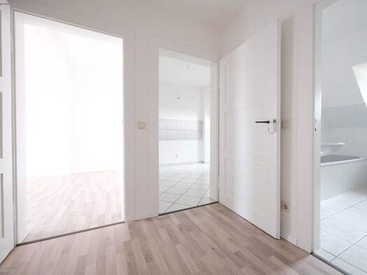 Wohnung zur Miete 285 € 2 Zimmer 52,3 m² Crossen Zwickau / OT Pölbitz 08058