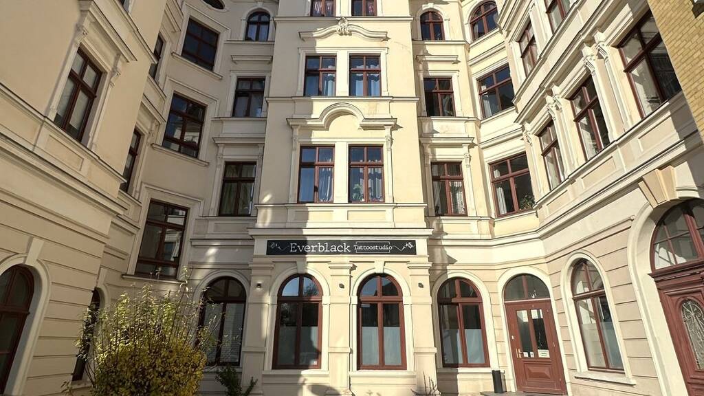 Wohnung zur Miete 820 € 6 Zimmer 116 m² 3. Geschoss Ambrosiusplatz 2 Sudenburg Magdeburg 39112