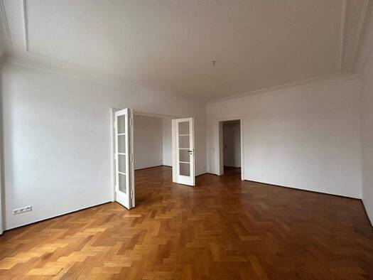 WG-Zimmer zur Miete 779 € 4 Zimmer 132,5 m² 3. Geschoss frei ab sofort Hochwaldstraße 11 Zittau 02763
