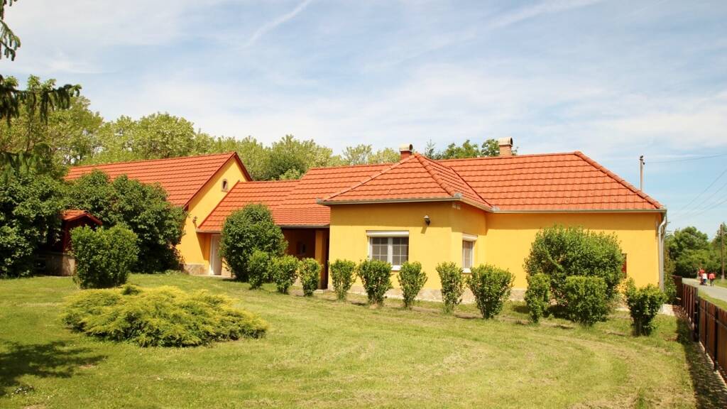 Einfamilienhaus zum Kauf 299.000 € 3 Zimmer 80 m² 13.443 m² Grundstück Szentpéterúr 8762