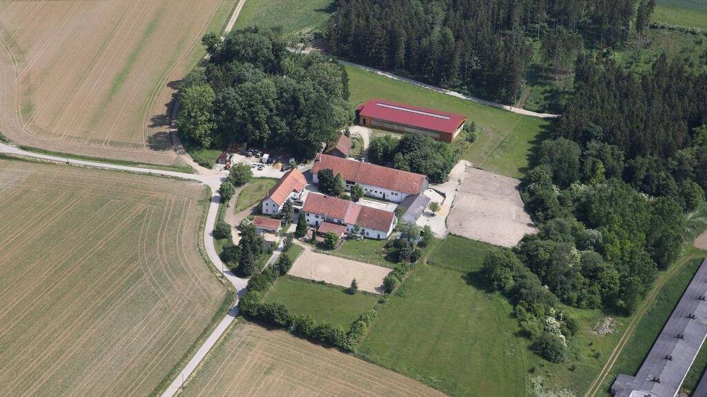 Reiterhof zum Kauf 1.700.000 € 38.668 m² Grundstück Eichendorf 94428