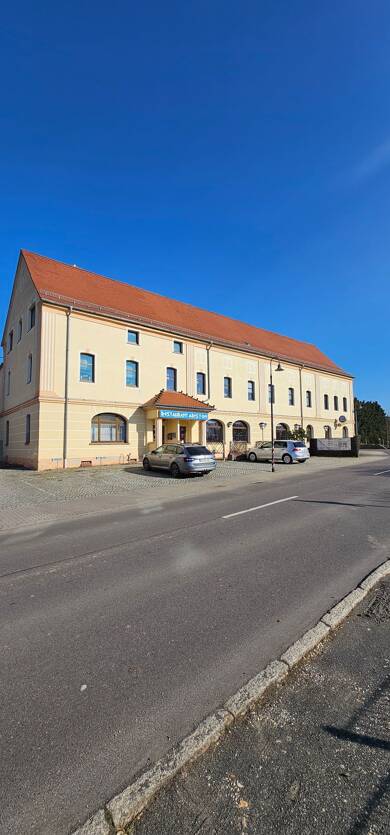 Wohnung zur Miete 345 € 2 Zimmer 63 m² 1. Geschoss frei ab sofort Hohenmölsener Straße 1 OT Theißen Theißen Zeitz 06711