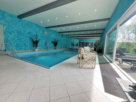 Villa zum Kauf 1.190.000 € 20 Zimmer 736 m² 2.839 m² Grundstück Sulzbach-Rosenberg Sulzbach-Rosenberg 92237