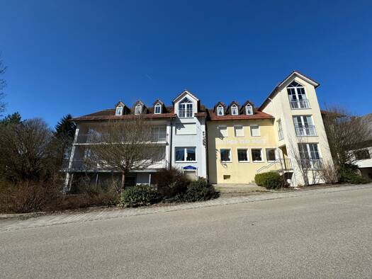 Hotel zum Kauf 450.000 € 21 Zimmer 2.618 m² Gastrofläche 2.064 m² Grundstück Weiding 92557