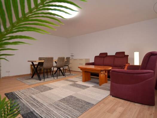 Wohnung zur Miete Wohnen auf Zeit 930 € 2 Zimmer 83 m² frei ab 01.10.2025 Gögglingen Ulm 89079
