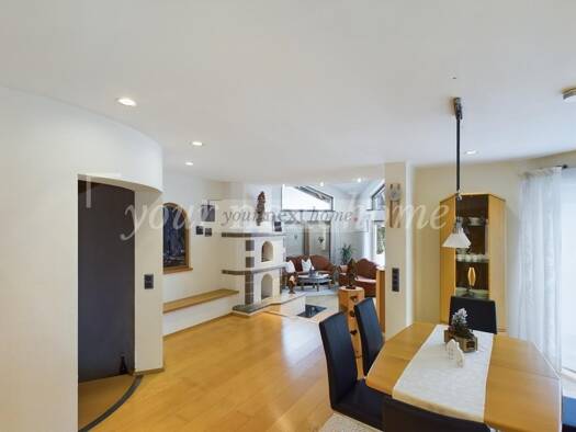 Einfamilienhaus zum Kauf 395.000 € 9 Zimmer 241 m² 527 m² Grundstück Oberbexbach Bexbach 66450