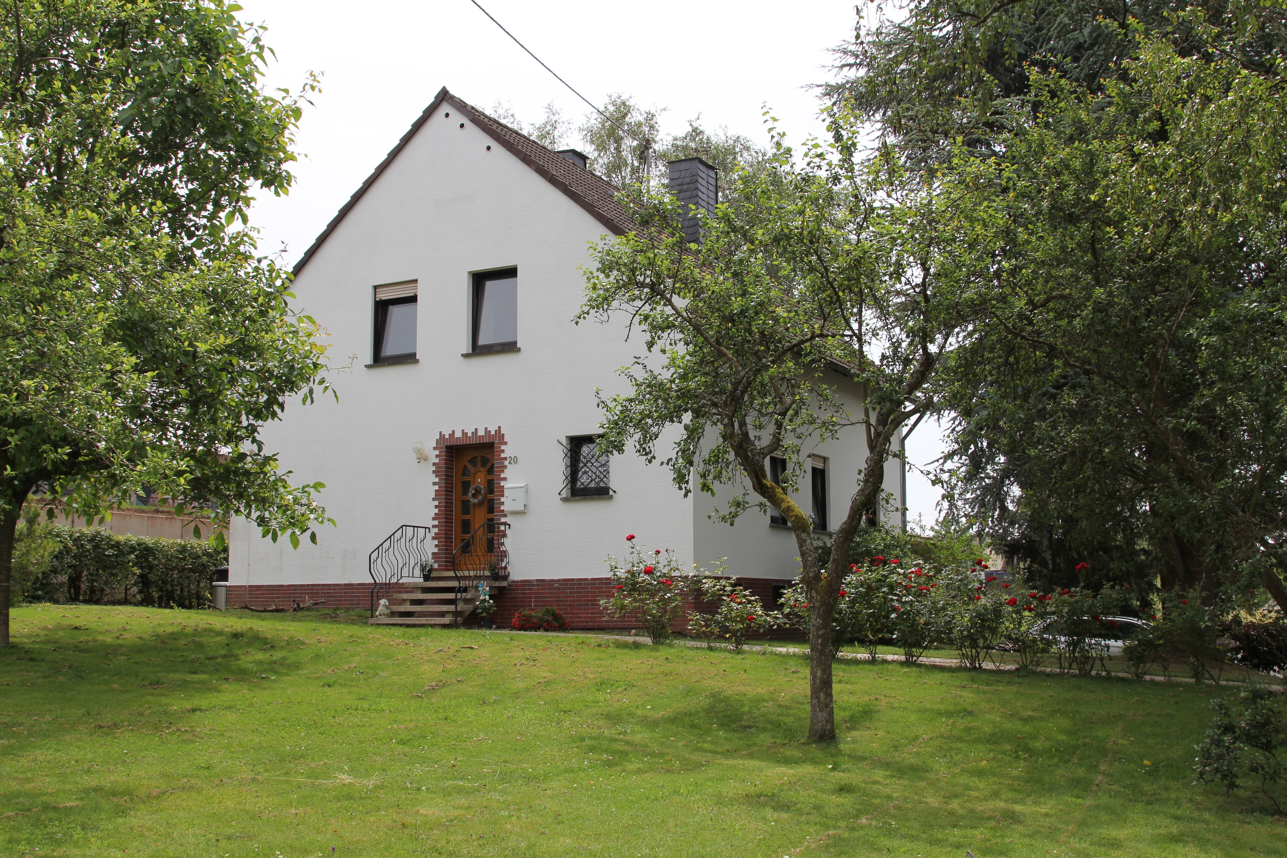 Einfamilienhaus zum Kauf provisionsfrei 299.000 € 9 Zimmer 135 m²<br/>Wohnfläche 1.158 m²<br/>Grundstück Spangdahlem 54529