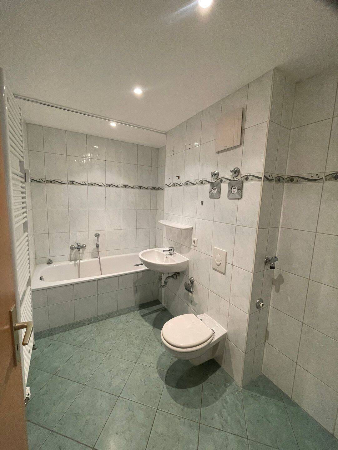 SUPER! schöne Lage und 2 Räume mit Balkon- Was will man mehr!? – Beethovenstr. 52a we 2, 9130 Chemnitz – Vorschaubild 21
