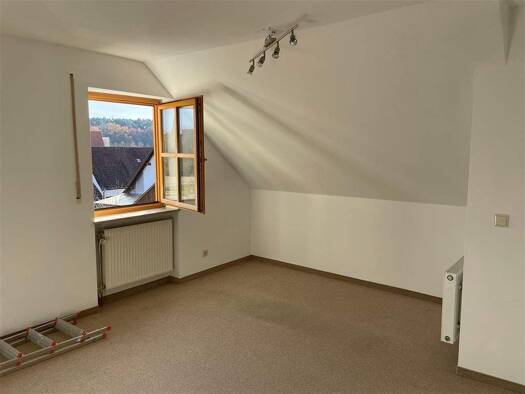 Wohnung zur Miete 870 € 4 Zimmer 100 m² frei ab sofort Georgensgmünd 91166