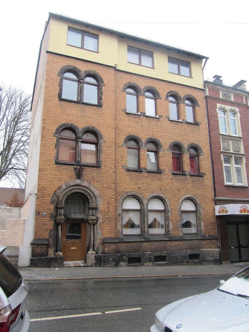 Mehrfamilienhaus zum Kauf provisionsfrei als Kapitalanlage geeignet 349.000 € 422 m²<br/>Wohnfläche 370 m²<br/>Grundstück Westend Hof 95028