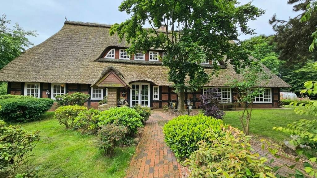 Villa zum Kauf 599.000 € 9 Zimmer 375 m² 6.675 m² Grundstück Wedehorn Twistringen 27239