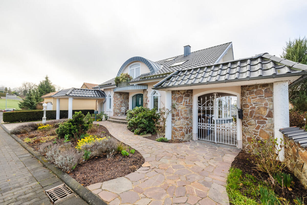 Villa zum Kauf - Ansicht 3