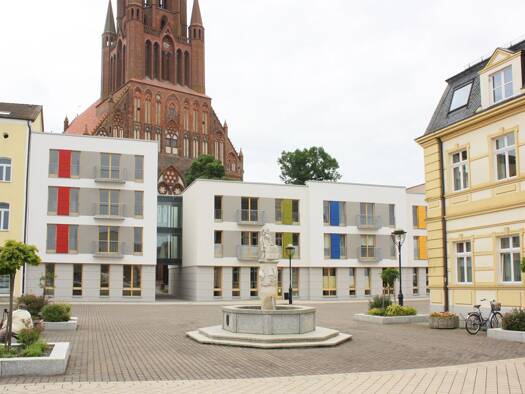 Wohnung zur Miete 620 € 1 Zimmer 57 m² EG Am Markt 13 Demmin 17109
