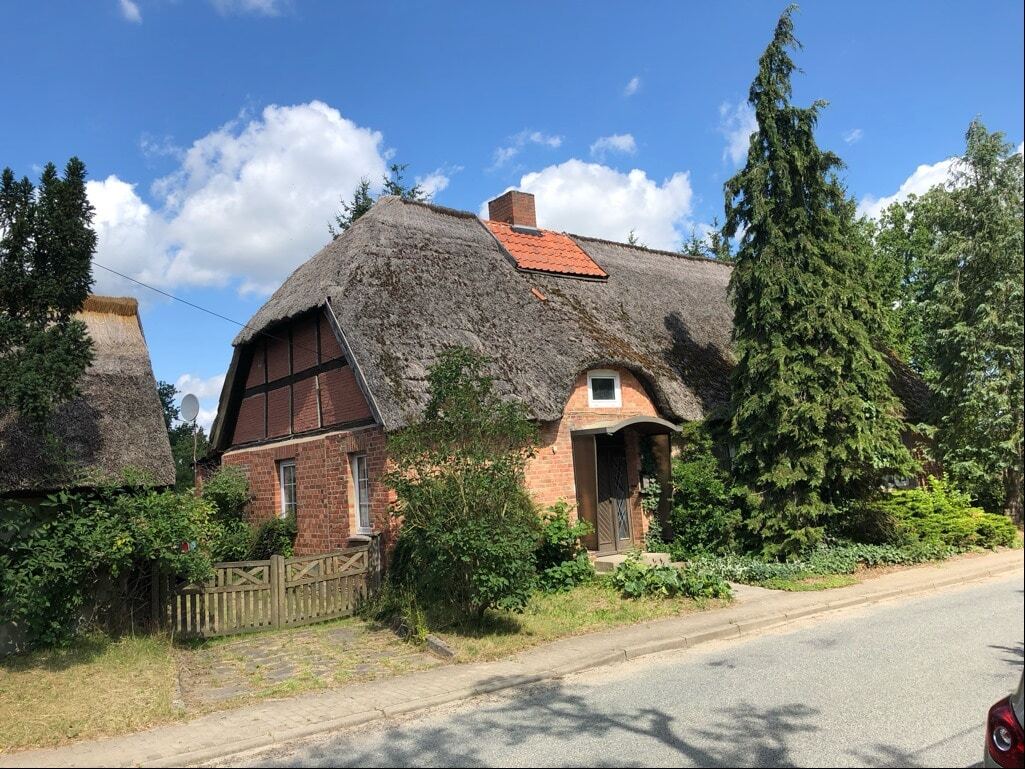 Einfamilienhaus zum Kauf 99.000 € 4 Zimmer 126,2 m²<br/>Wohnfläche 2.422 m²<br/>Grundstück Tüzen Kriesow 17091