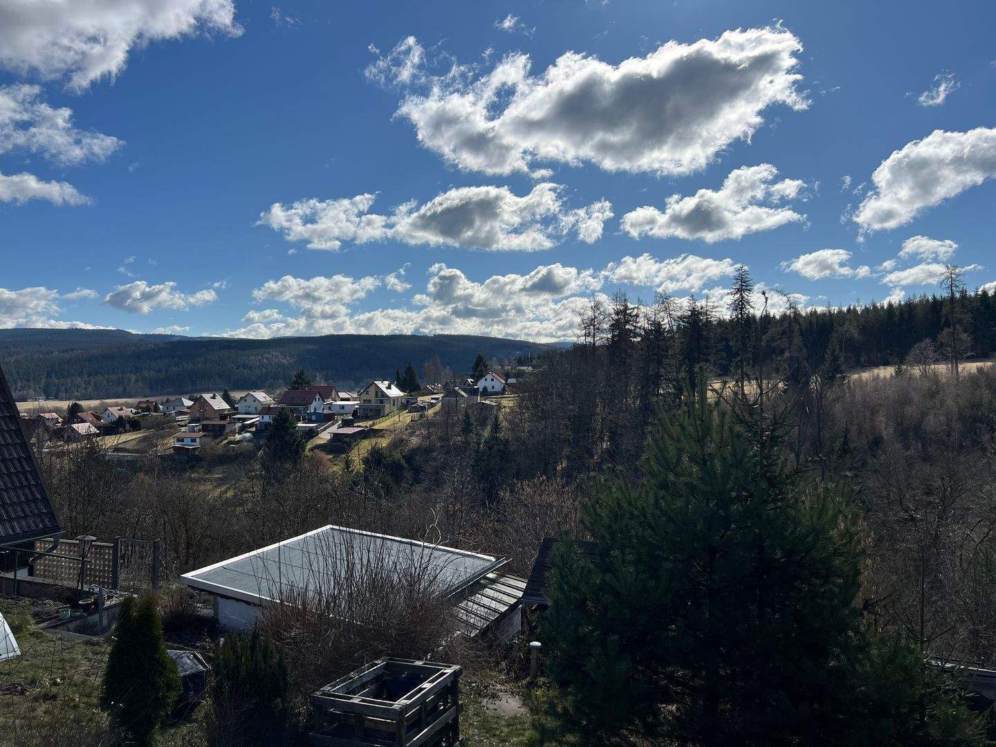 Immobilie in Tambach-Dietharz - NEUBAU möglich / Traumgrundstück mit Bungalow / Ortsrandlage - Bild 2