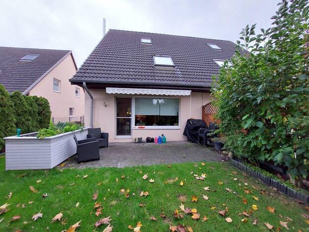 Doppelhaushälfte zur Miete 1.100 € 4 Zimmer 95 m² 250 m² Grundstück frei ab 01.02.2027 Schwarzenbek 21493