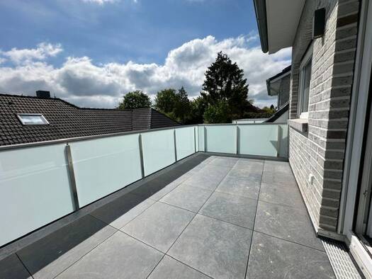 Terrassenwohnung zum Kauf - Erstbezug provisionsfrei 318.000 € 3 Zimmer 73 m² 2. Geschoss frei ab sofort Händelstraße 8 Rastede I Rastede 26180